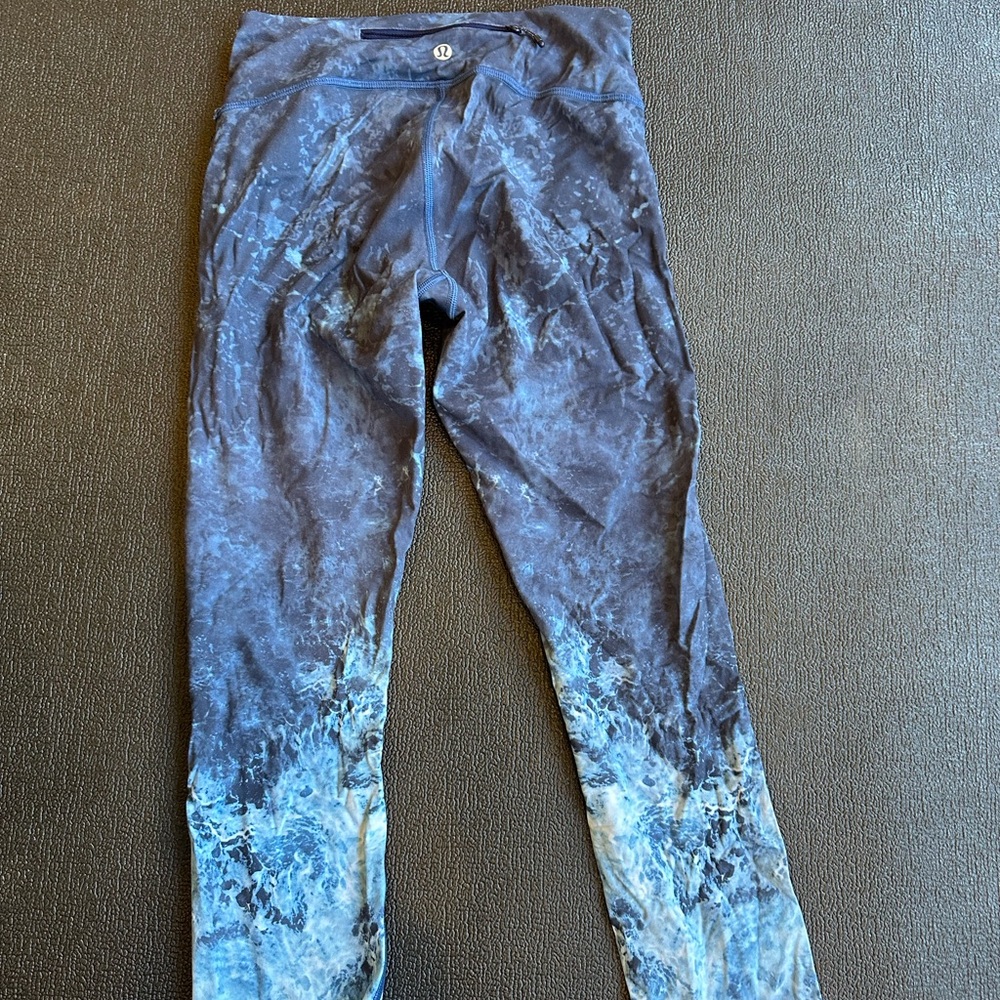 Water pattern Lululemon leggings